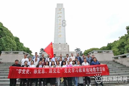 超奥特曼之战
